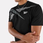 LOGO PLACEMENT T-SHIRT