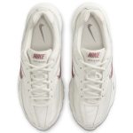 WMNS NIKE INITIATOR