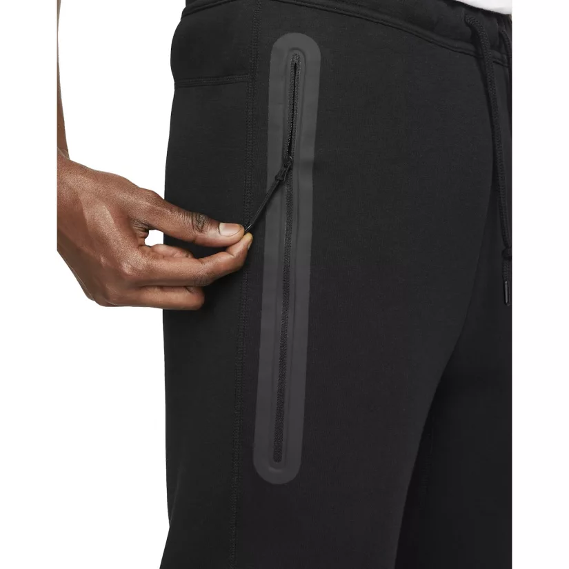 M NK TECH FLEECE Joggers