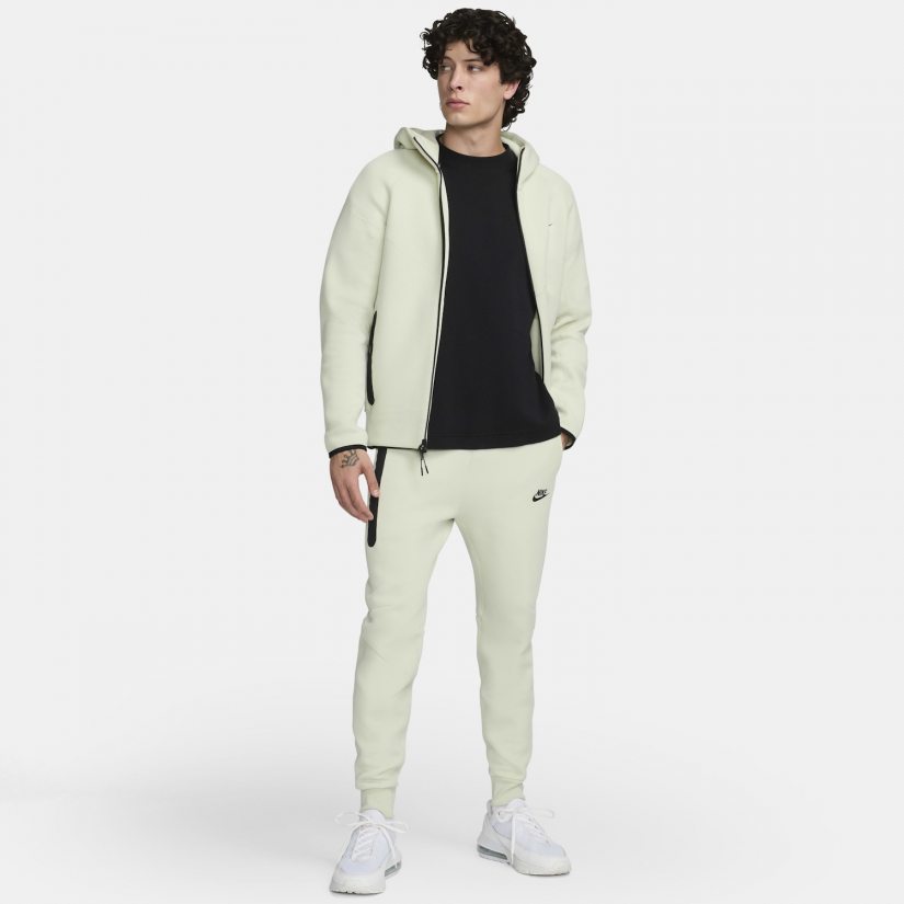M NK TECH FLEECE Joggers