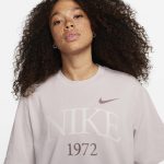 W Sportswear TEE CLASSICS BOXY